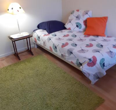 DANS UN CADRE CALME ET VERDOYANT IDEAL ETUDIANTES OU JEUNES EMPLOYEES