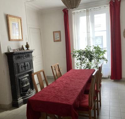 Belle chambre à 100 m métro 4