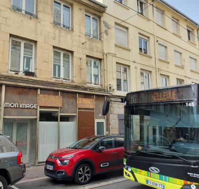 Chambre à louer à Saint-Étienne