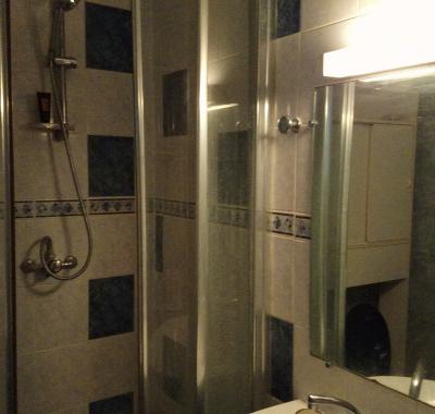 Chambre meublée à louer chez l'habitant