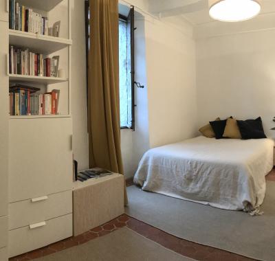 Chambre indépendante dans village provençal