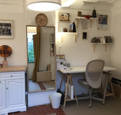 Chambre indépendante dans village provençal