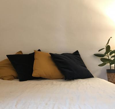 Chambre indépendante dans village provençal