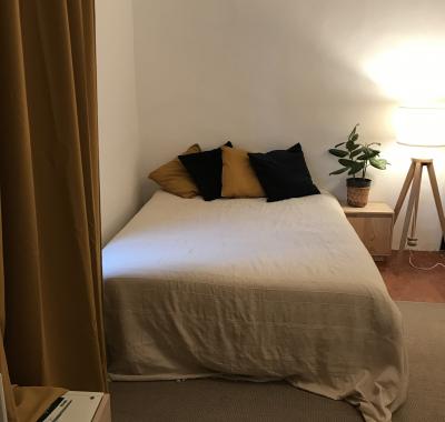 Chambre indépendante dans village provençal