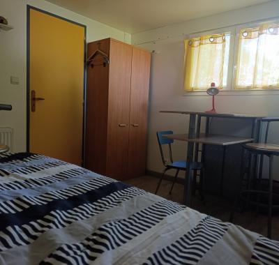 STUDIO meublé, cuisine, calme, jardin - 10 mn AEROPORT 10 mn, 5mn MIN