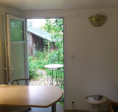 STUDIO cuisine séparée calme jardin internet meublé