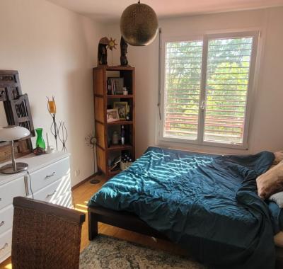 Chambre à louer avec salle de bains privative