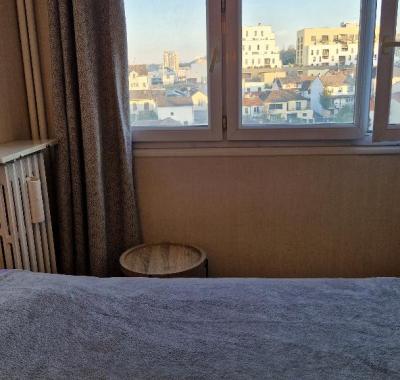 Chambre chez l'habitant/ Métro Paris - Courte durée