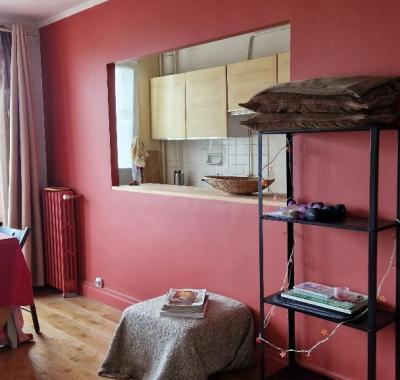 Chambre chez l'habitant/ Métro Paris - Courte durée