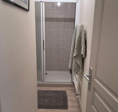 Chambre à louer dans agréable maison ctre Tours