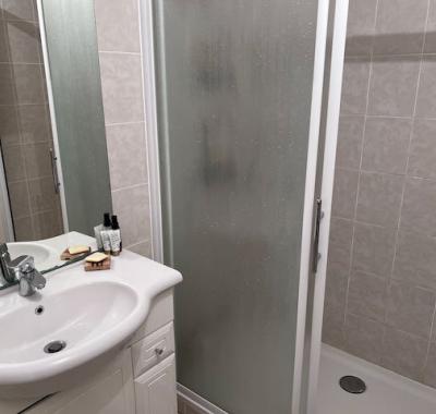 Chambre à louer dans agréable maison ctre Tours