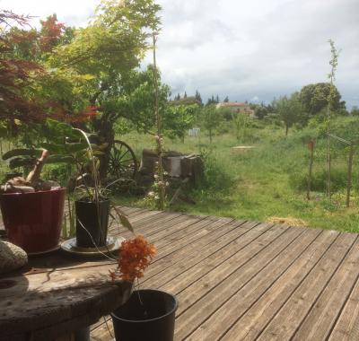 LOUE EMPLACEMENT POUR CARAVANE, CAMION ou habitat léger