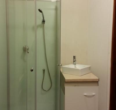 Chambre dans appartement typique