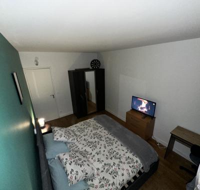 Chambre Chez l’habitant pour fille uniquement