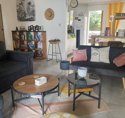 TI KAZ BO - CHAMBRE PAPAYE CHEZ L HABITANT