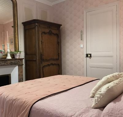 Chambre avec salle de bain privatisée