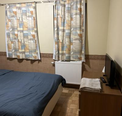 Chambre à louer Gembloux (près de la gare et des commerces)