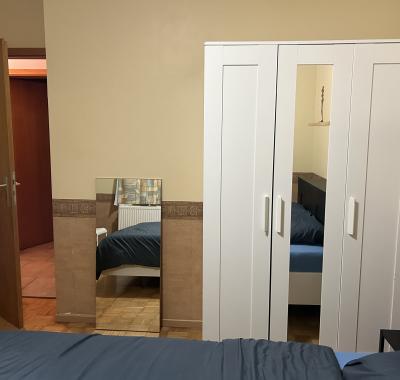 Chambre à louer Gembloux (près de la gare et des commerces)