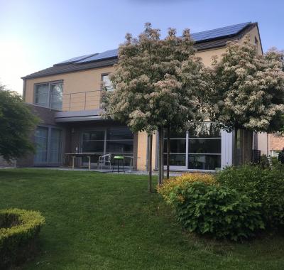 Chambré meublée libre dans maison 4 chambres pour jeunes travailleurs