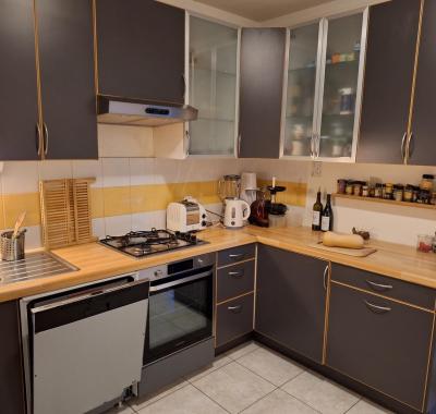 Chambre dans un grand appartement