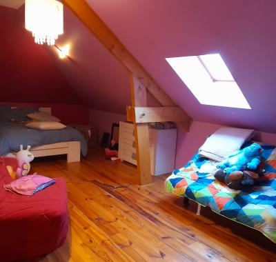 Chambre a l etage d une grand maison