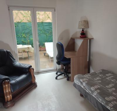 Appartement familial avec cours