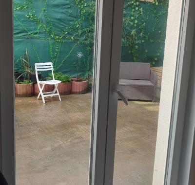 Appartement familial avec cours