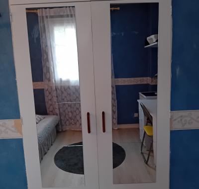 Chambre à louer avec salle de douche