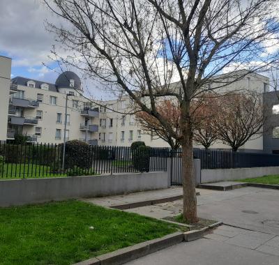 Chambre rénovée + jardin et parc de 24 hectares
