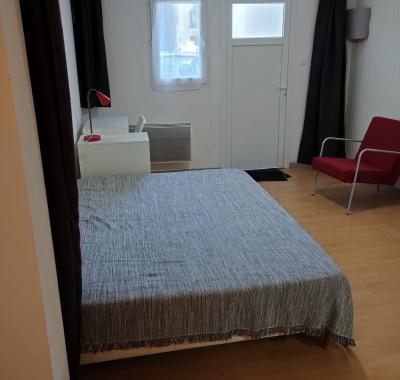 Studio confortable à 6 minutes à pied du RER B