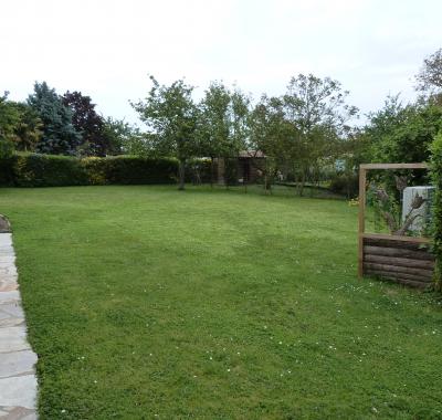 Terrain disponible pour installer une toile de tente