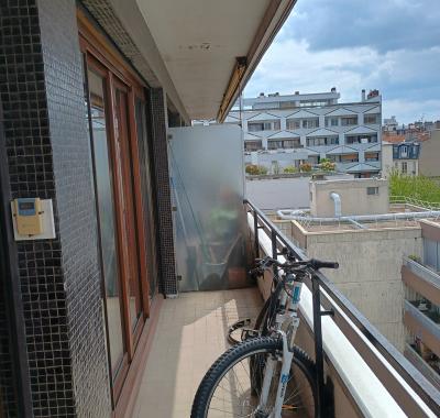 Chambre calme et lumineuse sans vis à vis