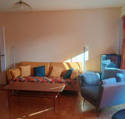 Chambre calme et lumineuse sans vis à vis