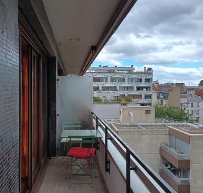 Chambre calme et lumineuse sans vis à vis