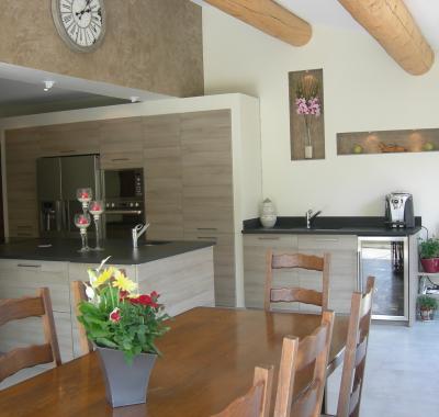 Chambre avec salle de douche privative et entrée indépendante