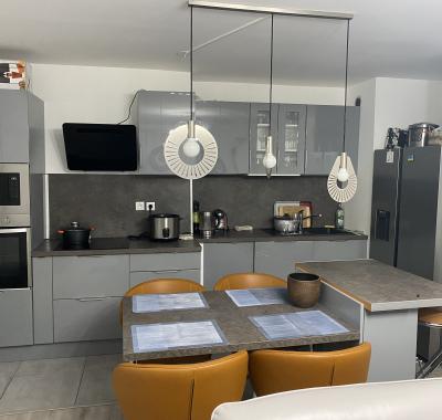 Chambre dans appartement neuf