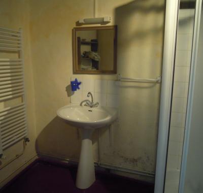 Chambre dans une ancienne métairie