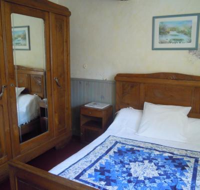 Chambre dans une ancienne métairie