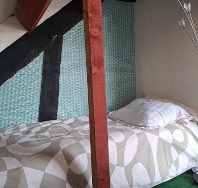 RENTING DORMITORY 12 PERSONS