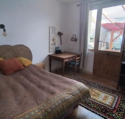 Chambre dans maison avec vue sur les Pyrénées