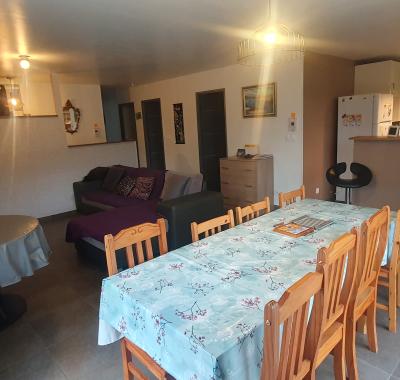 Loue chambre meublée