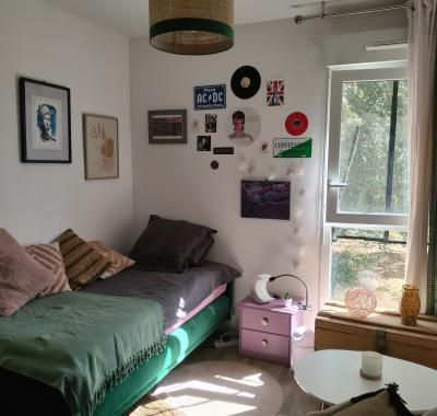 Chambre de 9 M2 à louer dans un T3 à 15 mn de Lorient