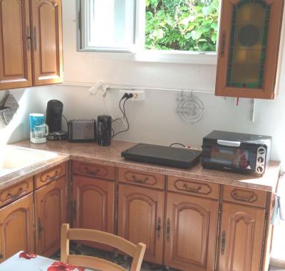 1 chambre dans coloc à 2, cuisine et SDE autonomes, maison en impasse.