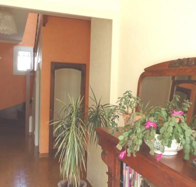1 chambre dans coloc à 2, cuisine et SDE autonomes, maison en impasse.