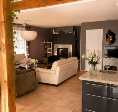 Coloc dans grande maison avec petit dej et repas du soir