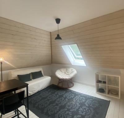 CHAMBRE À LA SEMAINE ÉTUDIANT(E)/ALTERNANT(E)