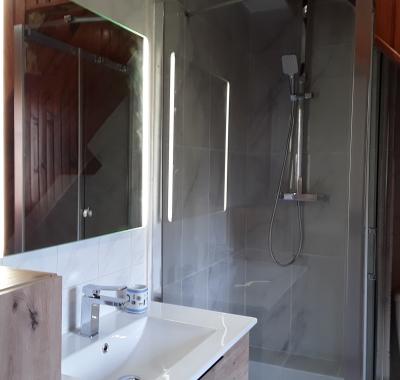 Chambre avec salle d'eau