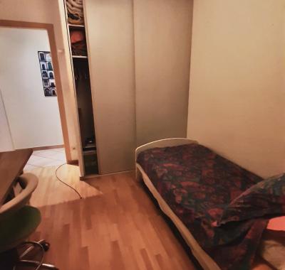 Chambre à louer dans maison pour étudiante