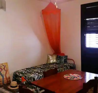 Meublé à louer au bord de la mer