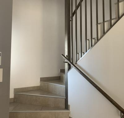 Chambre spacieuse avec petit déjeuner